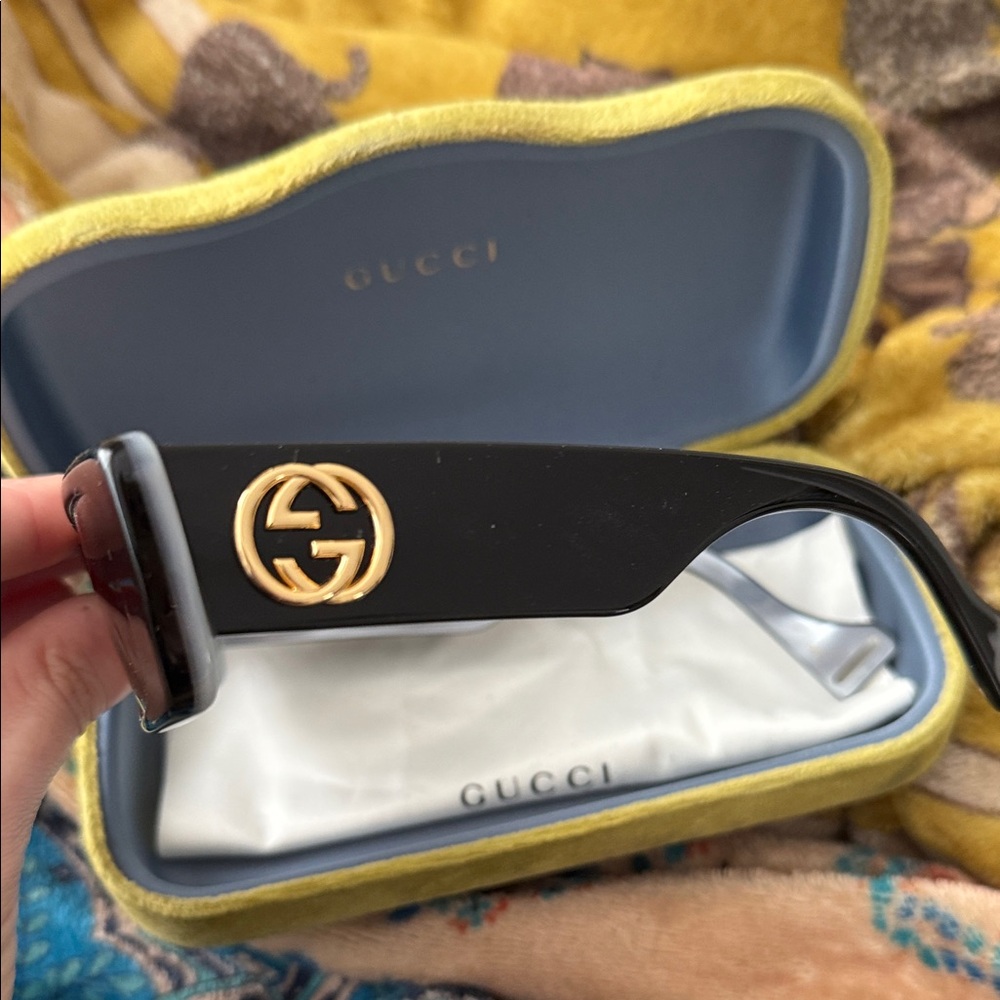 Gucci Rectangular Black Sunglasses - image 2